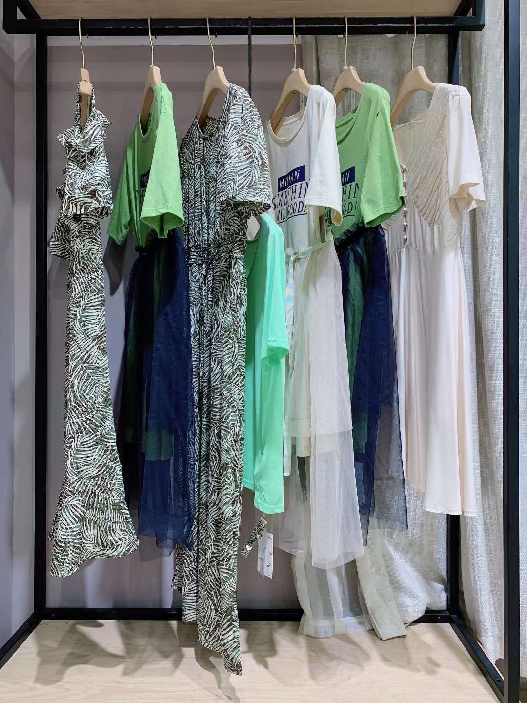 杭州知 名少淑品牌女裝尾貨 覓戀高 品質(zhì)三標齊全女裝折扣庫存尾貨清倉處理