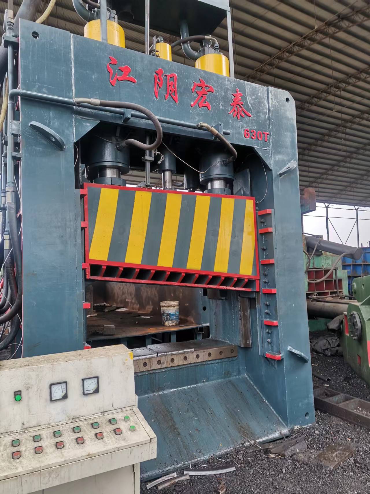 金屬壓塊機(jī)圖片/金屬壓塊機(jī)樣板圖 (4)