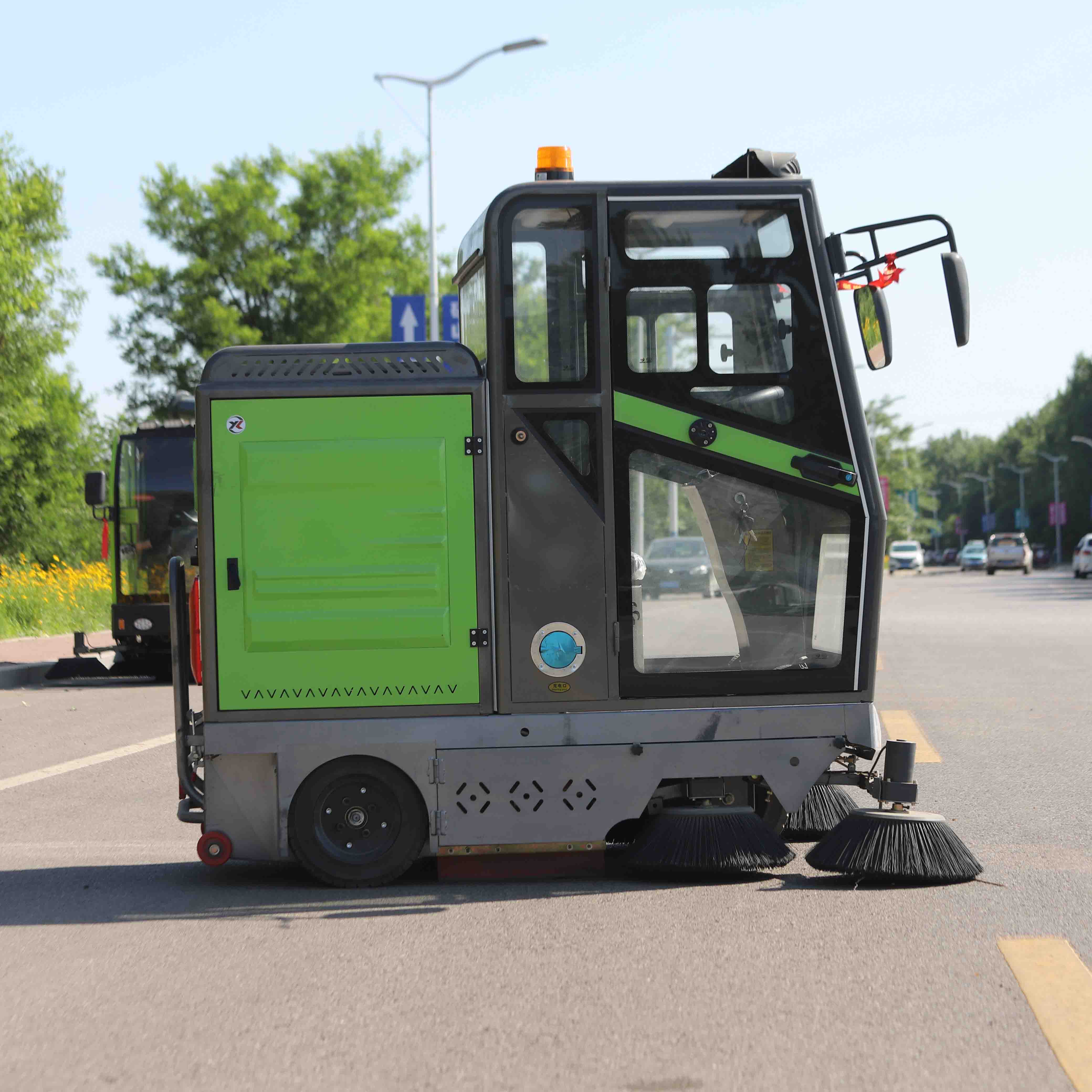 电动小型扫地车 小区路面清扫车 吸尘扫地机 小型电动扫地车