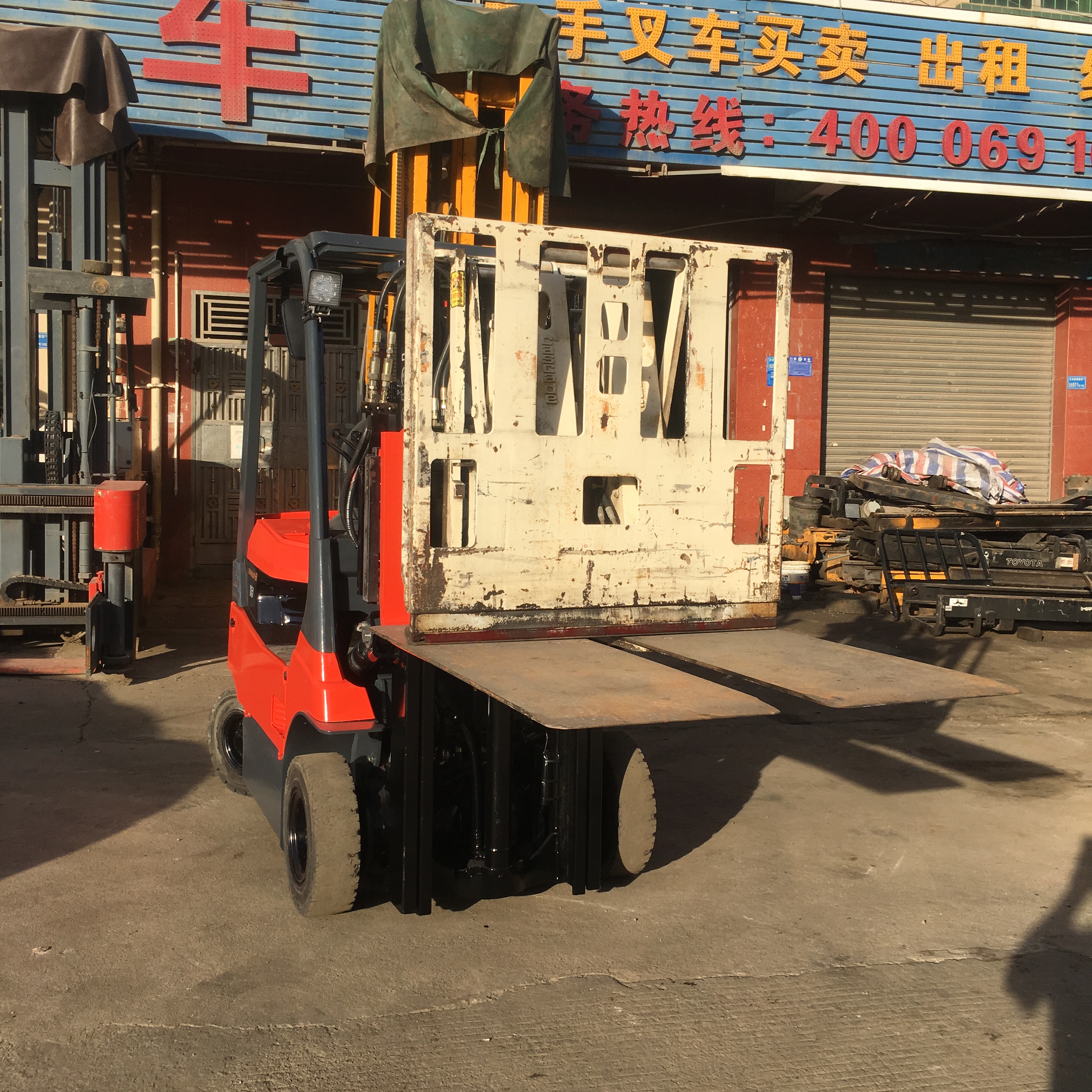 電動(dòng)叉車配圖片/電動(dòng)叉車配樣板圖 (2)