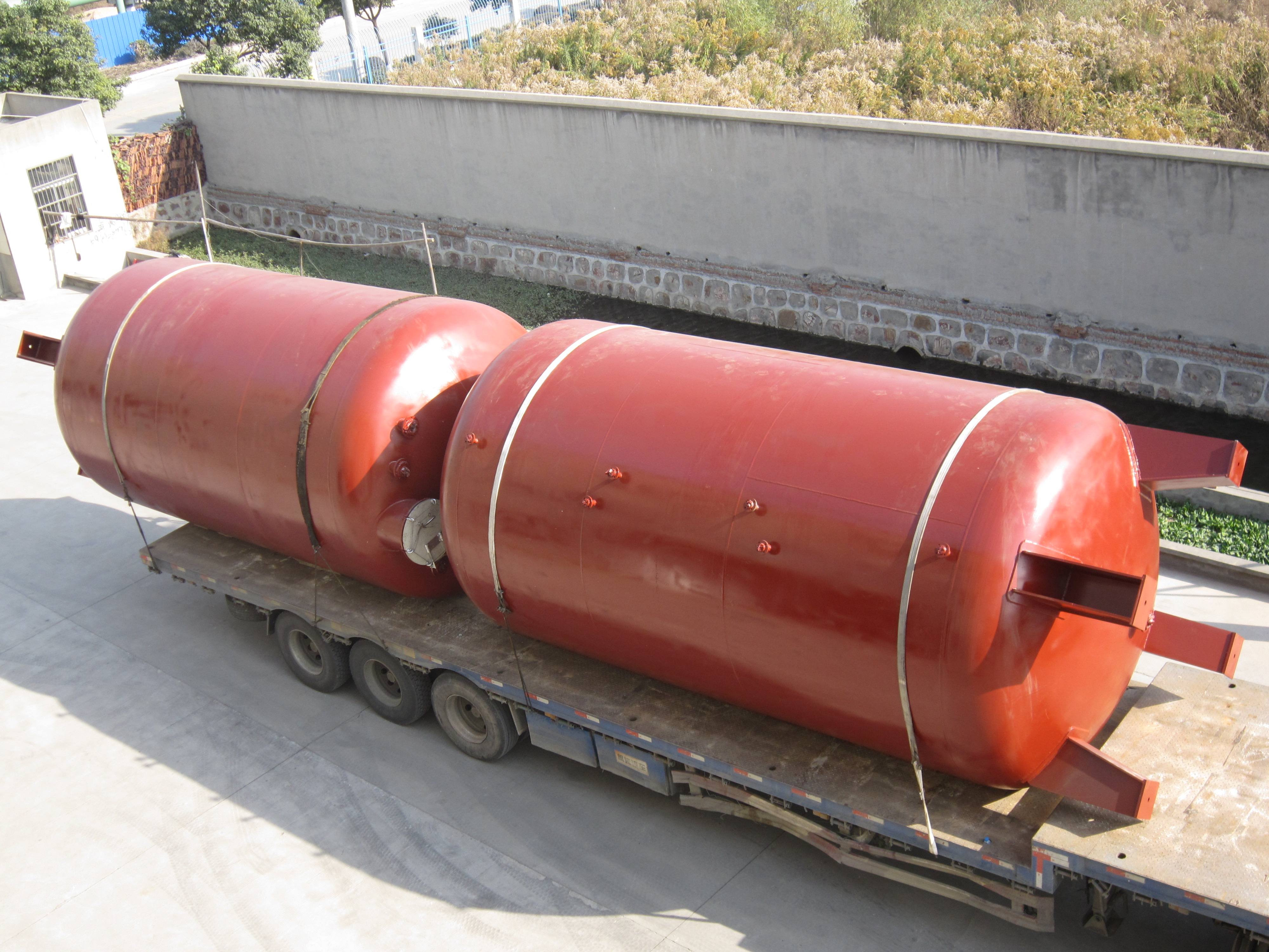 鋼襯PE儲(chǔ)罐圖片/鋼襯PE儲(chǔ)罐樣板圖 (1)