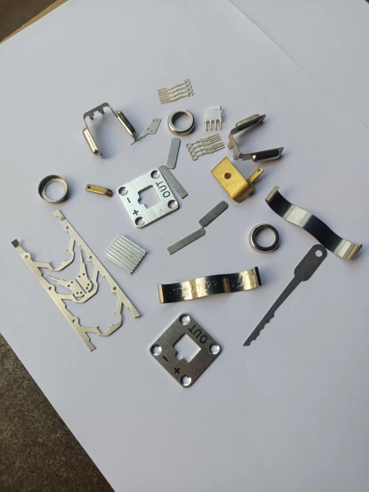 五金沖壓件圖片/五金沖壓件樣板圖 (2)