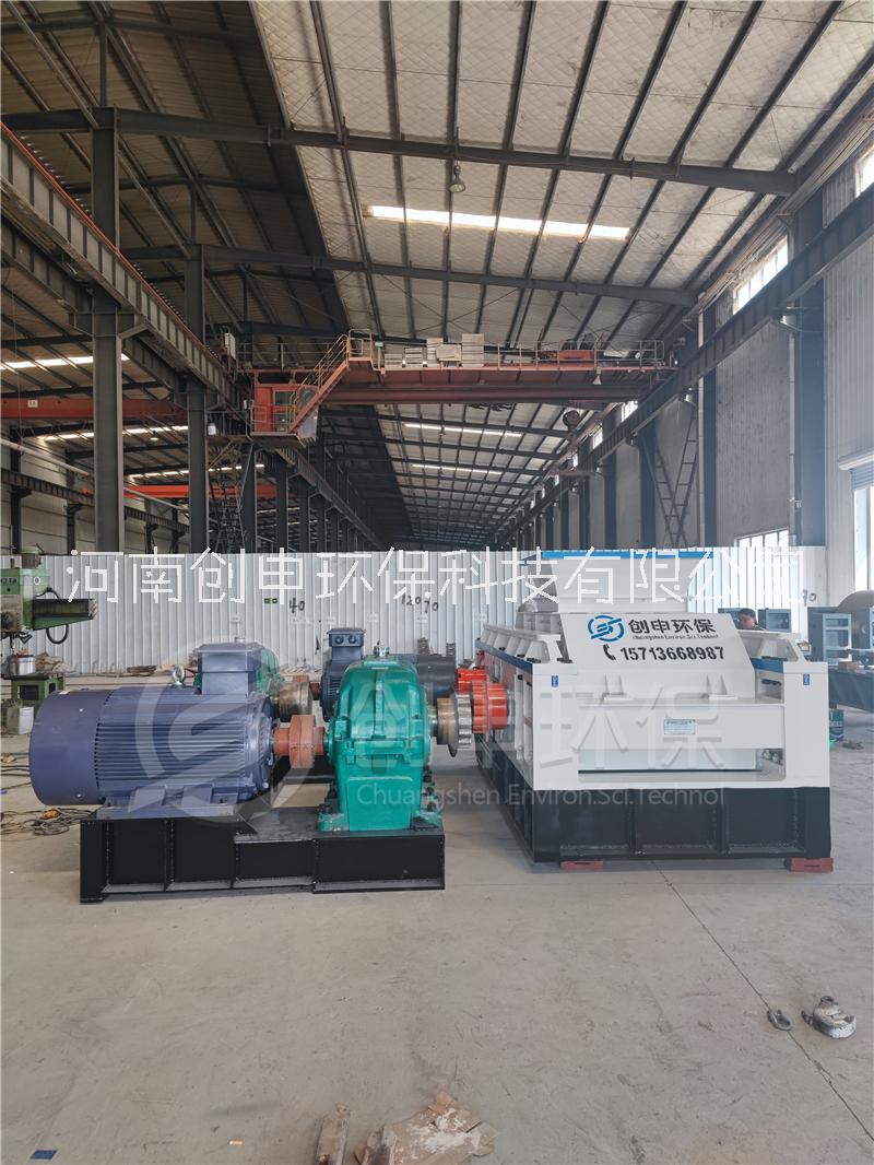 對(duì)輥式制砂機(jī)圖片/對(duì)輥式制砂機(jī)樣板圖 (3)