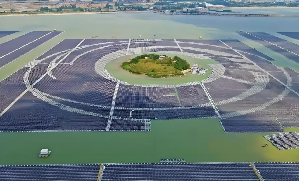 水上漂浮太陽能發(fā)電圖片/水上漂浮太陽能發(fā)電樣板圖 (4)