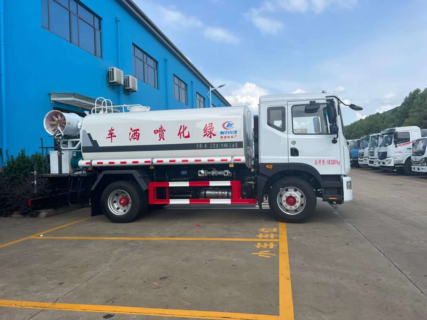 東風(fēng)D9灑水車(chē)價(jià)格圖片/東風(fēng)D9灑水車(chē)價(jià)格樣板圖 (3)