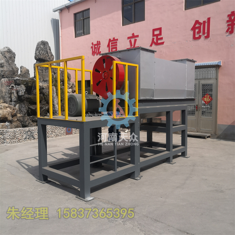 600型餐廚自動(dòng)分選機(jī)圖片