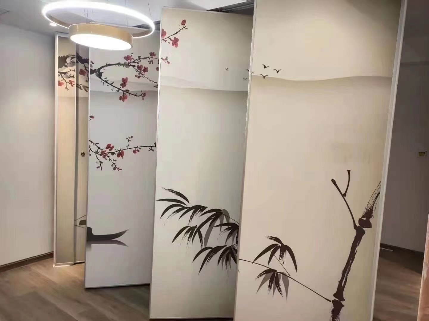 杭州創(chuàng)科建筑裝工程有限公司飾酒店隔斷公司