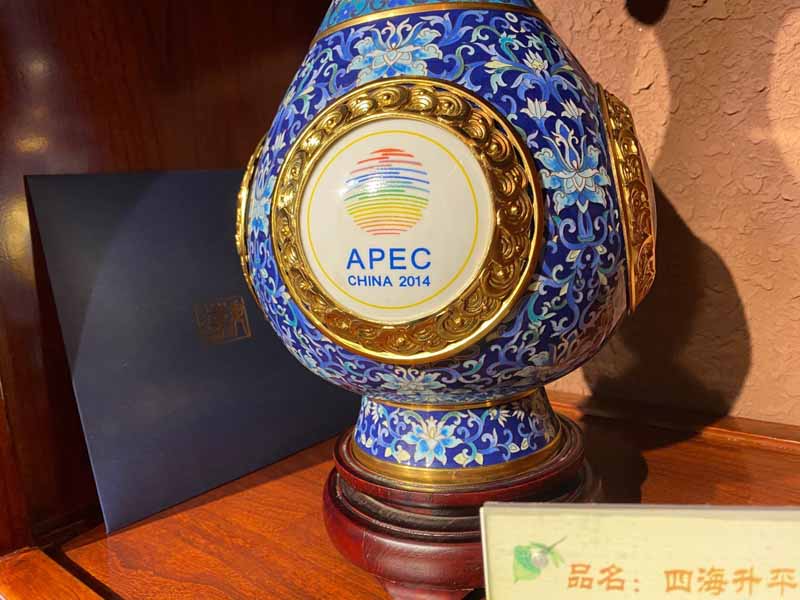 景泰藍(lán)工藝品加工定制紫銅胎高溫?zé)贫摄~胎掐絲琺瑯工藝品純手工制作景泰藍(lán)裝飾品擺件加工