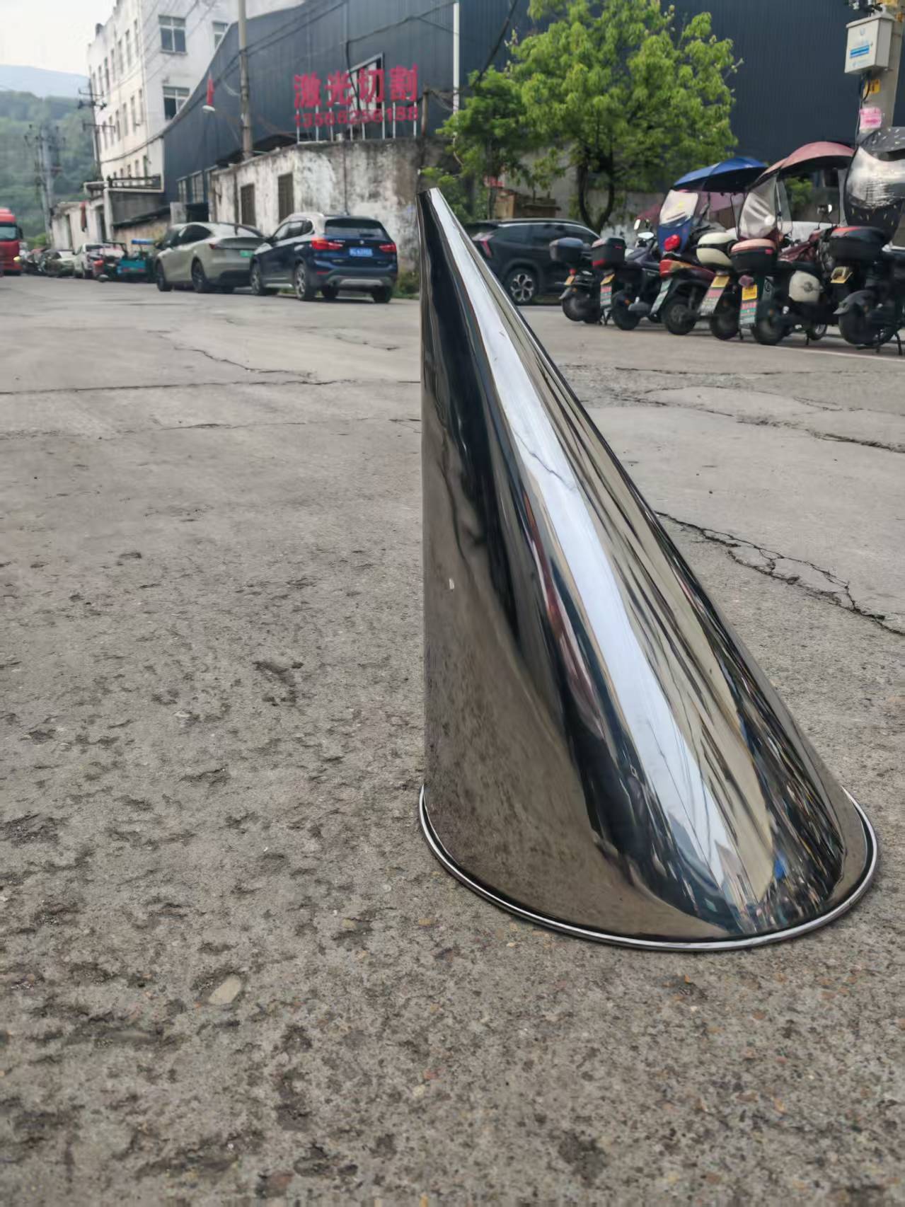 聚裕304/316不銹鋼斜口下料斗輸送機(jī)、提升機(jī)配料斗機(jī)械設(shè)備配件