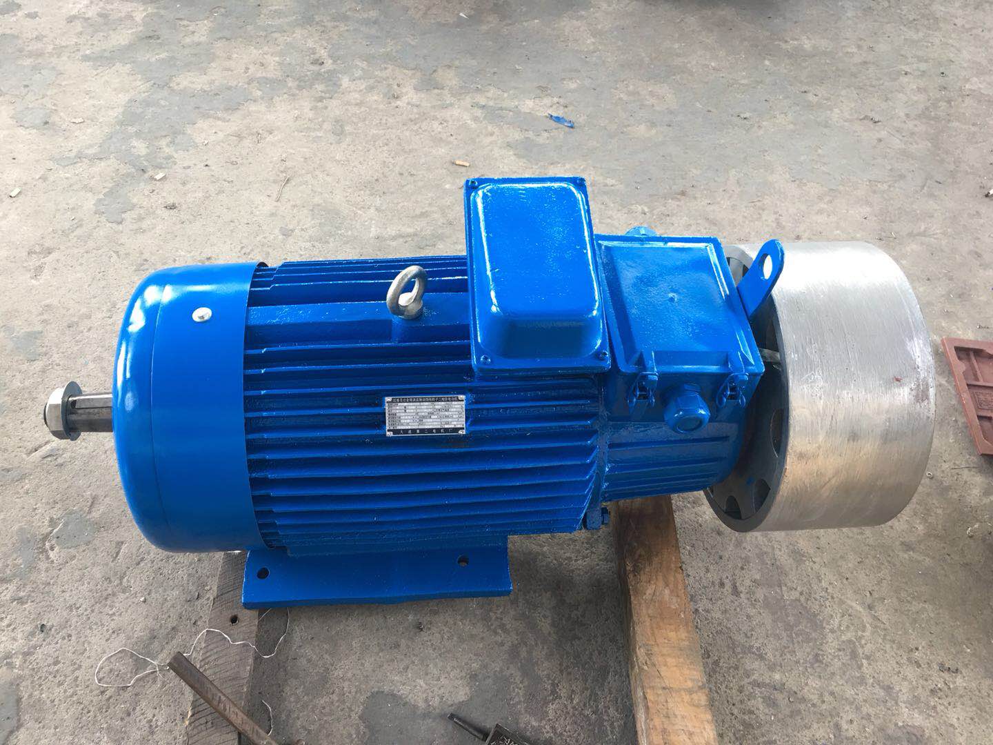 供應(yīng)大連第二電機(jī)廠 YZRW冶金起重渦流制動(dòng)繞線轉(zhuǎn)子電機(jī)