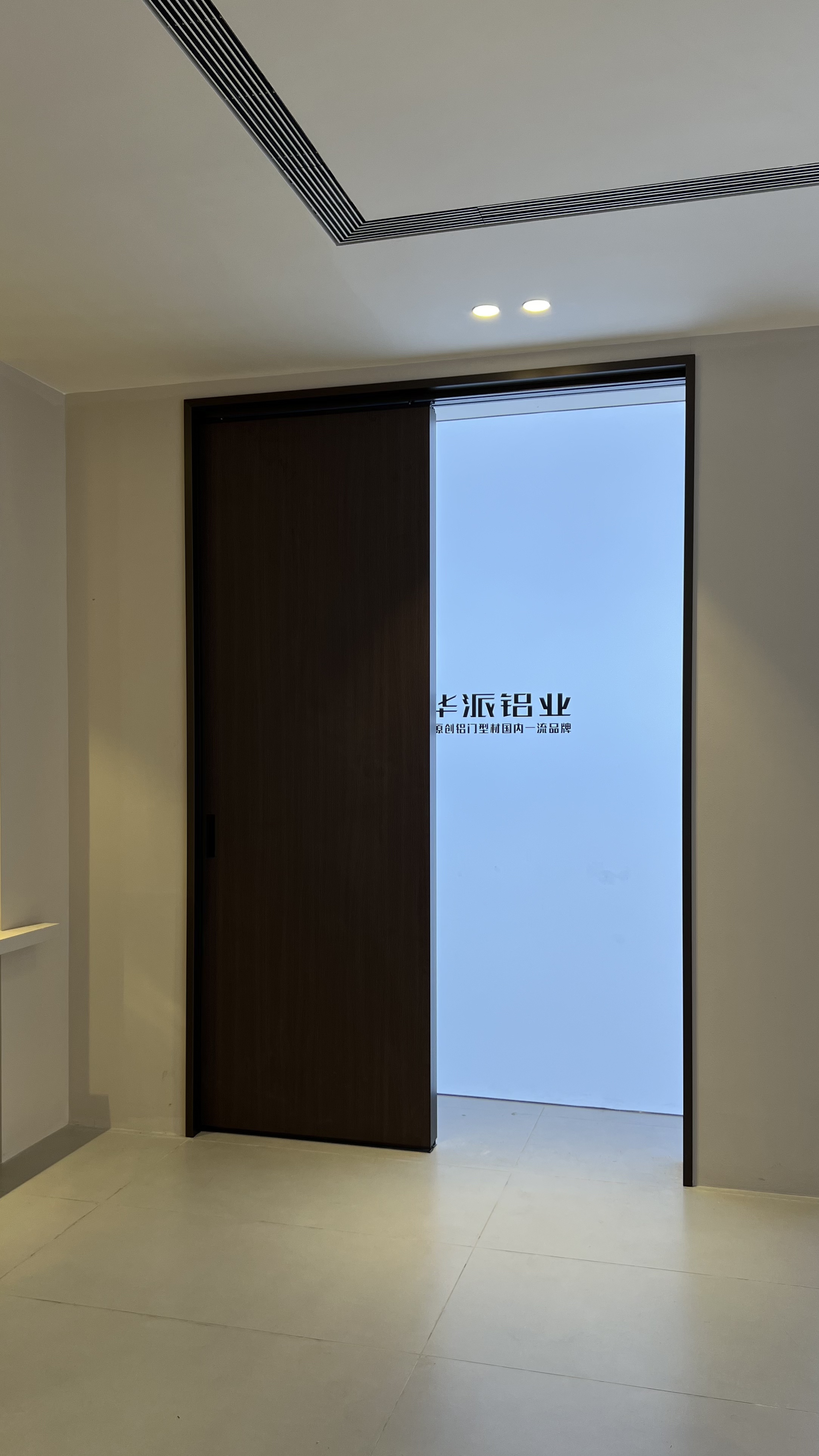 鋁木推拉生態(tài)門生產(chǎn)定制廠家