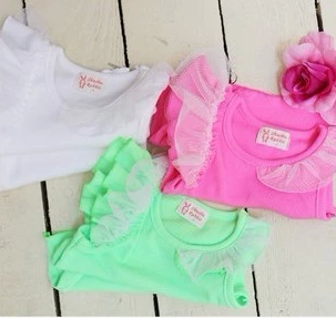 供應(yīng)全北京*格*服裝批發(fā)老年