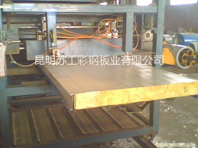 昆明彩鋼巖棉板復(fù)合板-昆明彩鋼巖棉復(fù)合板蘇工建材批發(fā)