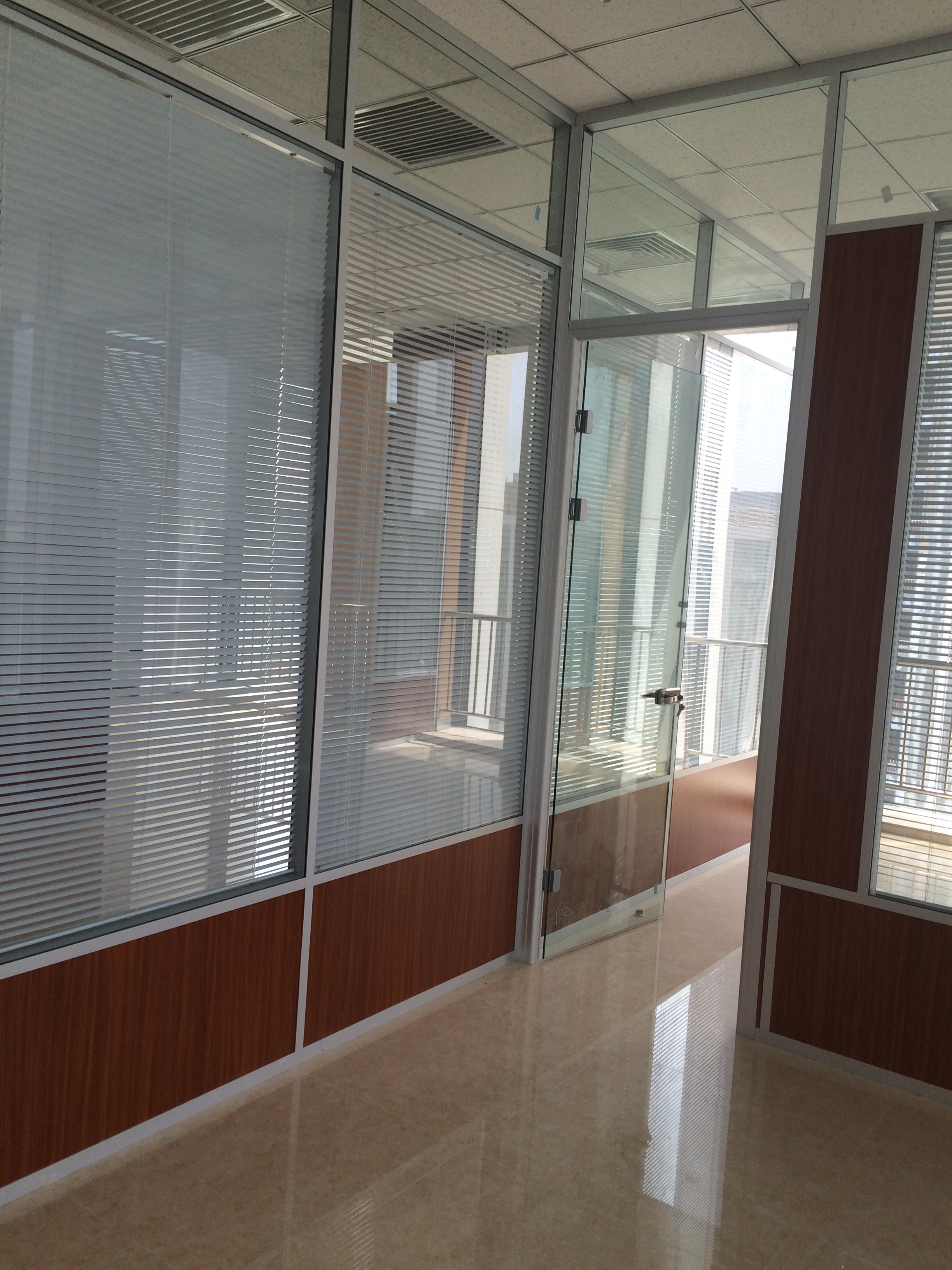 供應辦公室隔斷 玻璃隔斷墻 成品隔斷