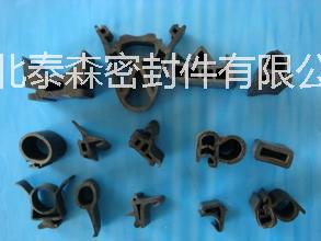 供應(yīng)鐵嶺鋁合金門窗密封條，鋁合金門窗密封條生產(chǎn)供應(yīng)商