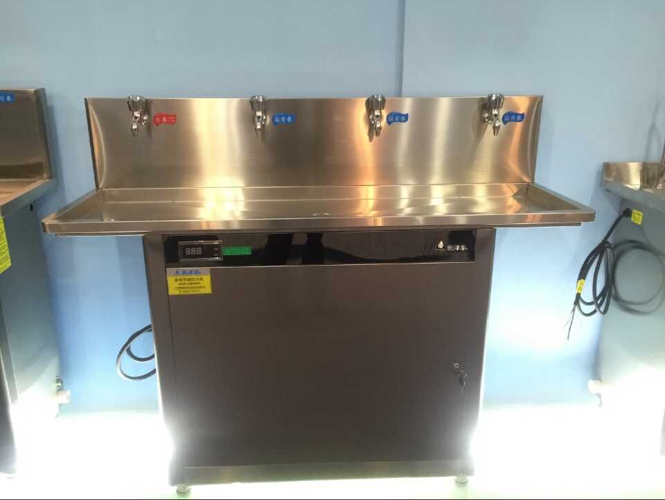 供應學校節(jié)能飲水機安全衛(wèi)生