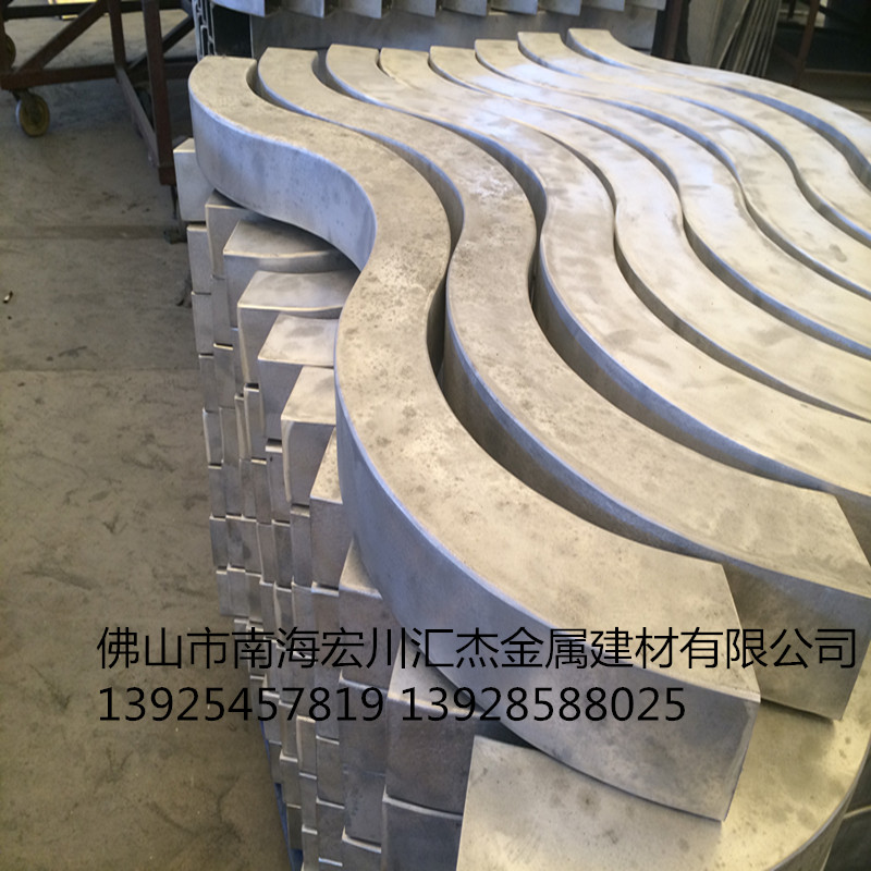 供應(yīng)供雙曲幕墻板雕花鋁單板