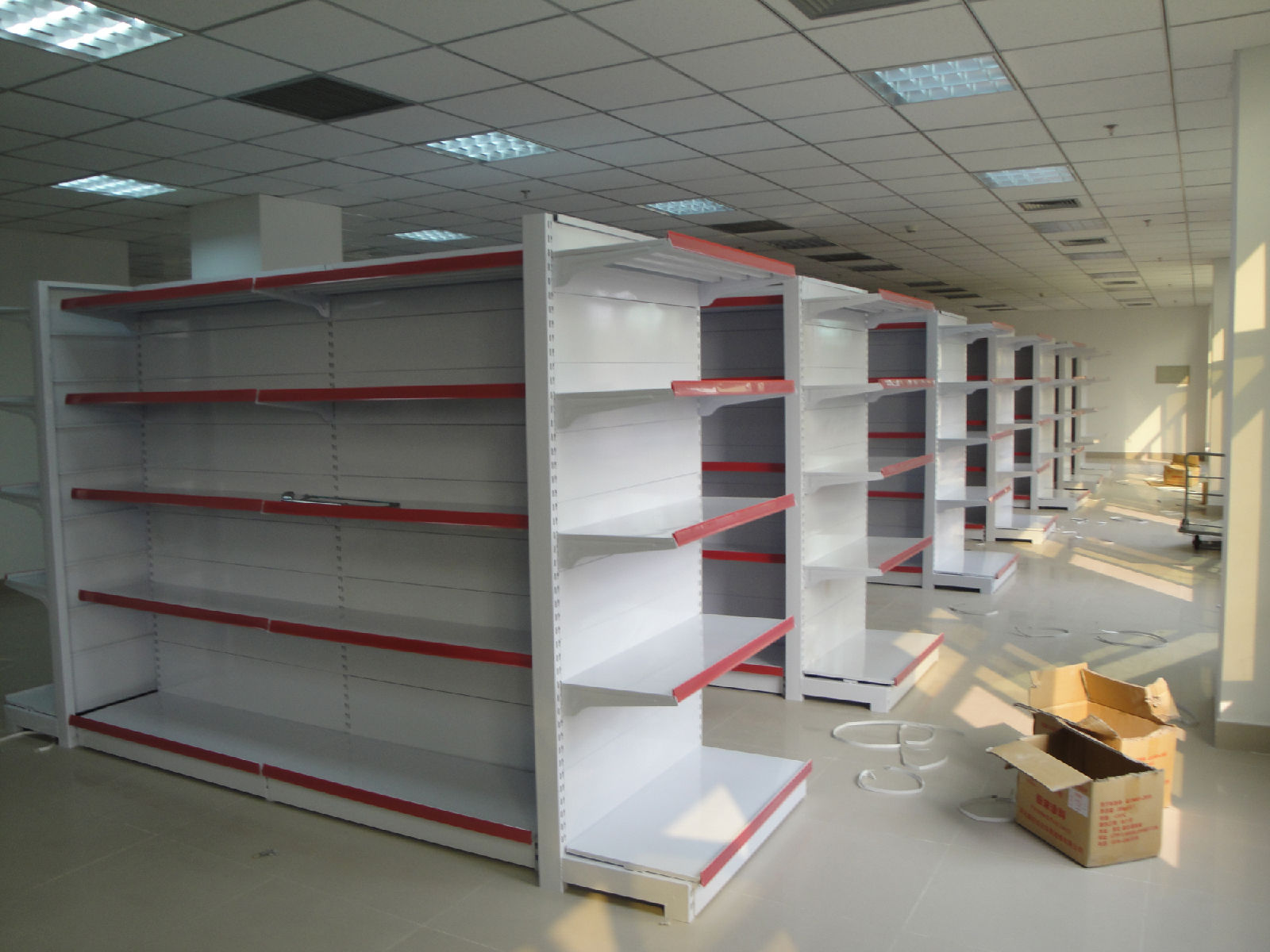 供應用于商場超市貨架的展柜商場超市貨架廠家