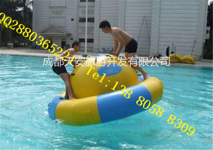 供應(yīng)成都清涼夏日出租水上滾筒水上投籃水上冰山水上蹦床