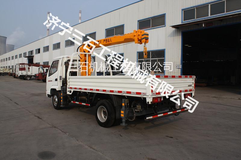 供應(yīng)小吊車生產(chǎn)廠家 小型吊車價(jià)格 3噸隨車吊圖片折扣價(jià)
