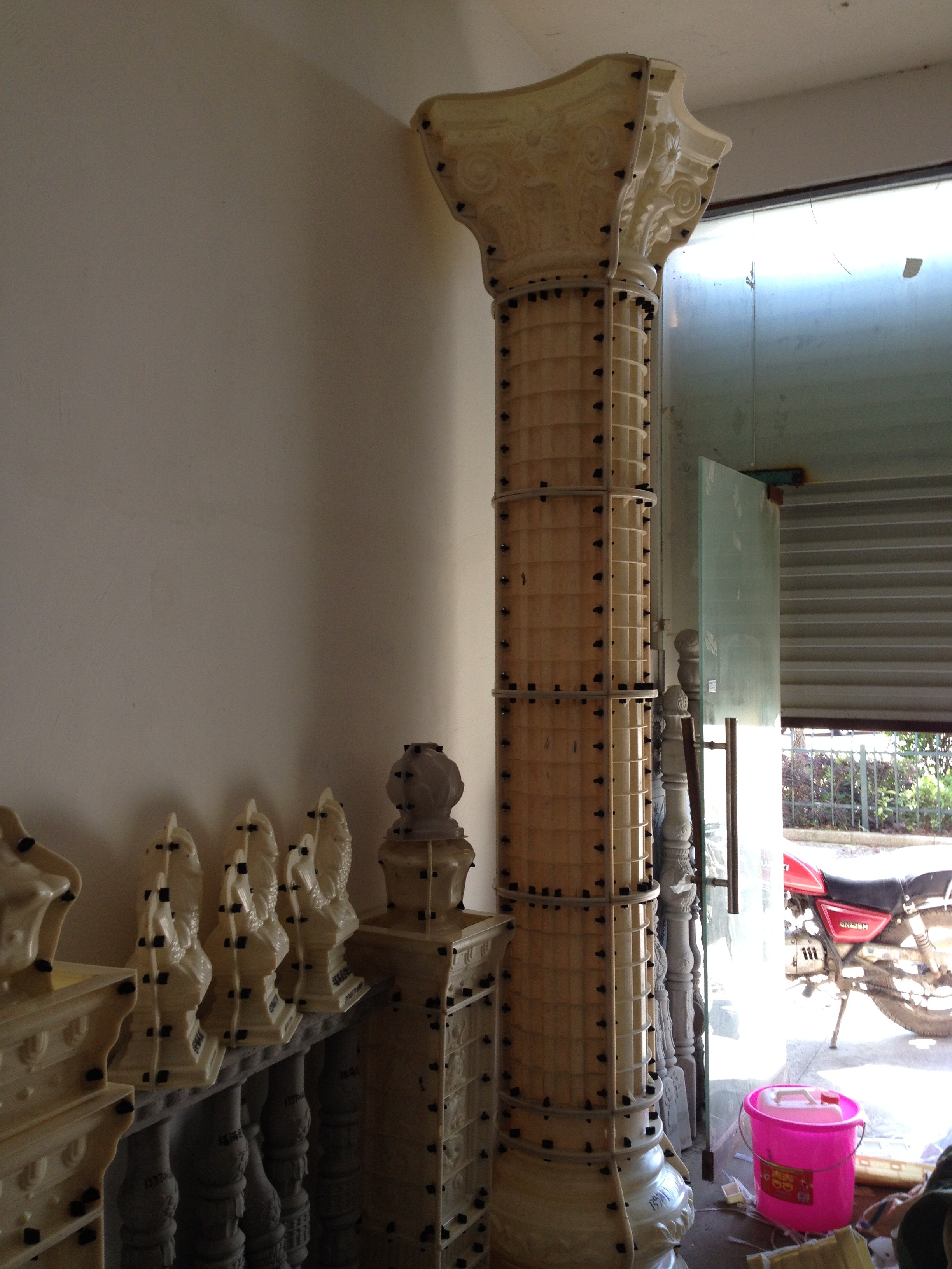 供應(yīng)廣州塑料藝術(shù)圍欄模具廠家 藝術(shù)圍欄離心機(jī)供應(yīng)商 欄桿模具生產(chǎn)廠家 花瓶柱模具生產(chǎn)公司