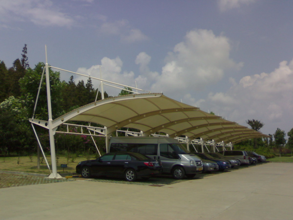 供應(yīng)用于戶外遮陽(yáng)擋雨的上海膜結(jié)構(gòu)停車棚價(jià)格介紹