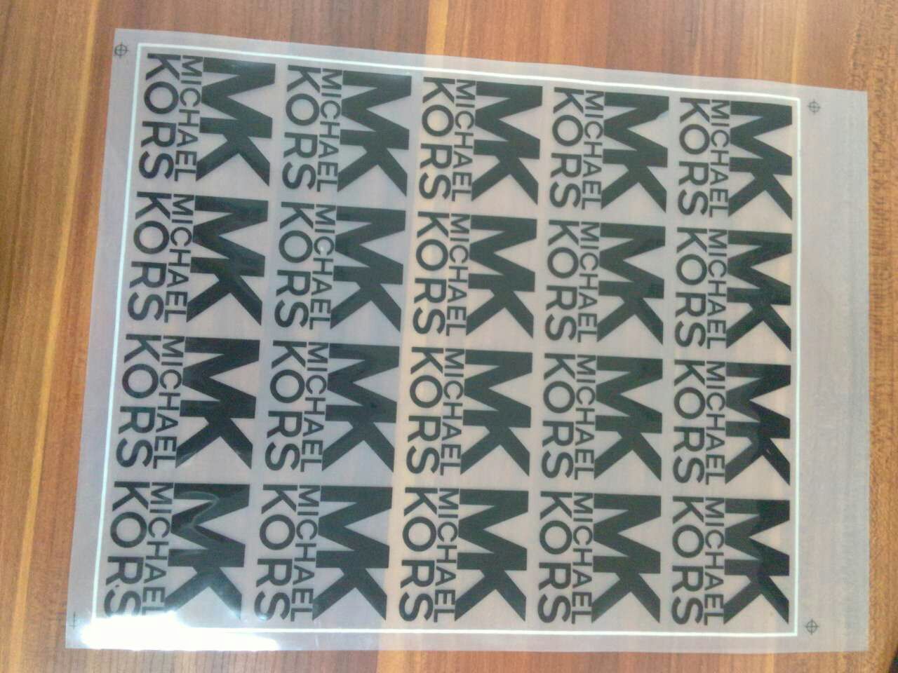 供應(yīng)用于服裝燙畫的凱妮亞熱轉(zhuǎn)印柯式*厚板漿