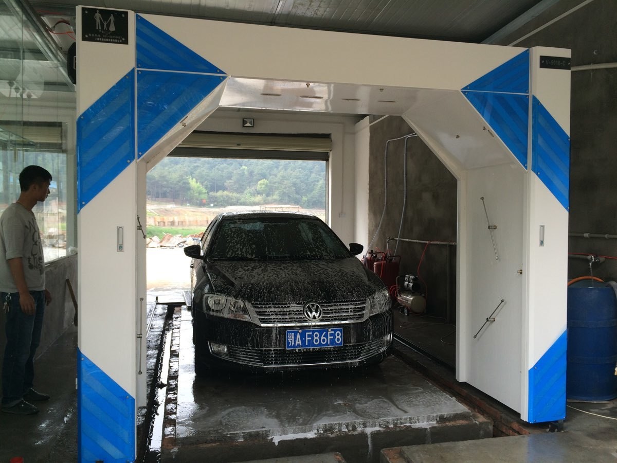 供應(yīng)用于全自動洗車設(shè)的全自動洗車機(jī)需要多少錢