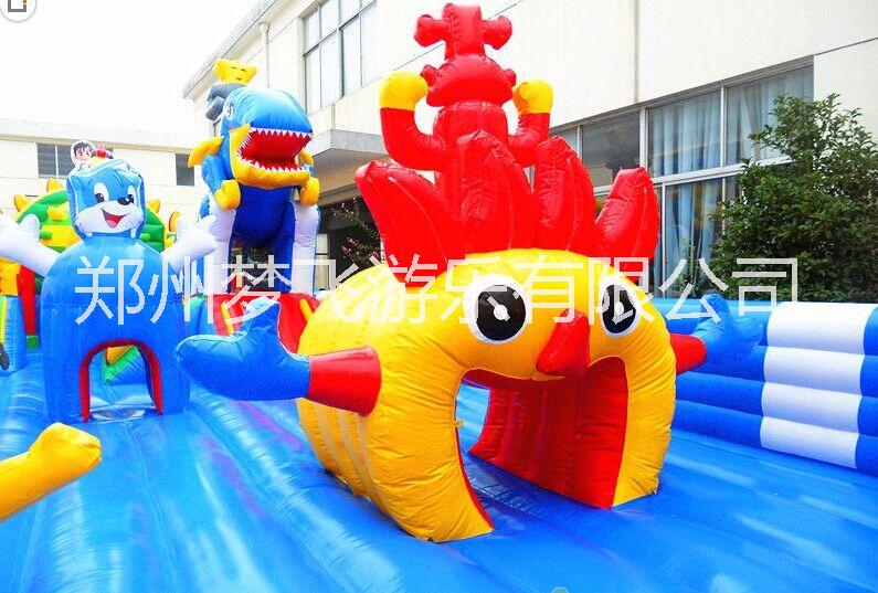 供應(yīng)實(shí)力廠家2015年*投資項(xiàng)目室外廣場(chǎng)大型充氣滑梯蹦蹦床