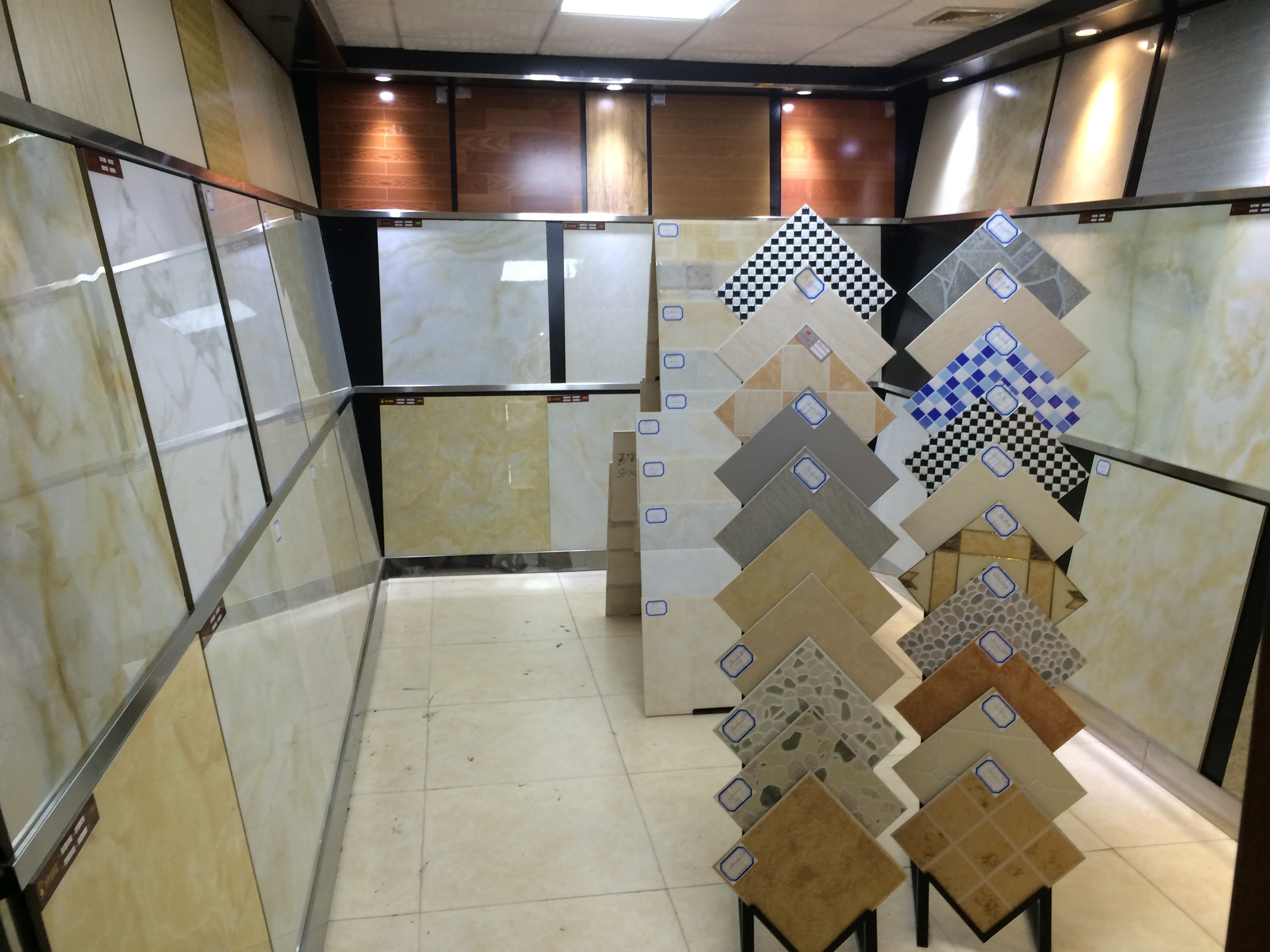 特價(jià)熱銷樓梯踏步臺(tái)階磚 樓梯踏步臺(tái)階磚多少錢(qián) 樓梯踏步臺(tái)階磚