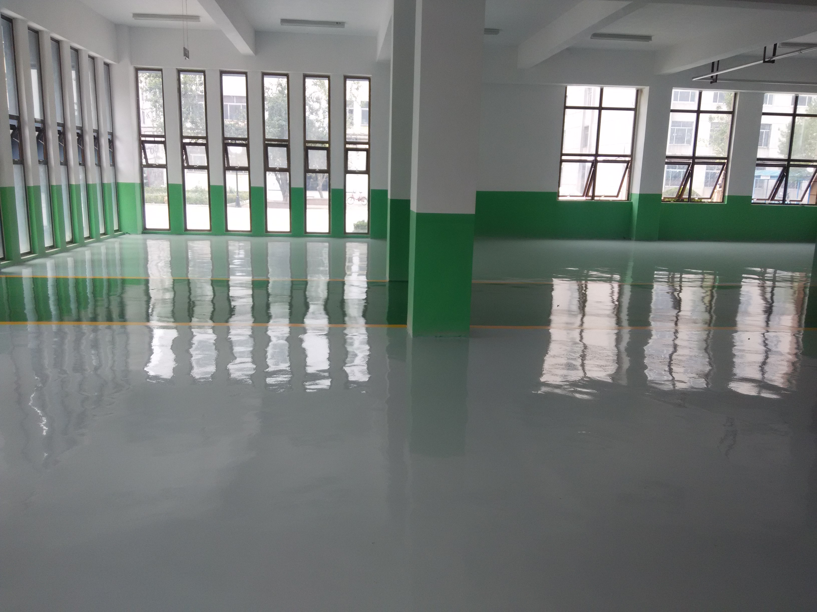 泰安車庫地坪漆停車場地面漆