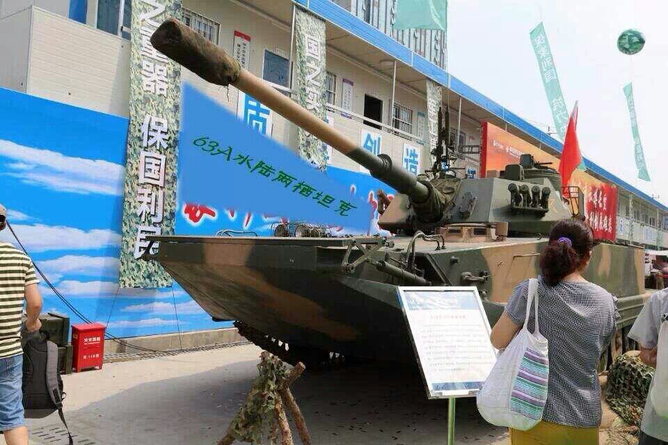 供應(yīng)宜昌軍事模型飛機坦克模型制作廠家，宜昌大型航空軍事模型火箭大炮模型展覽圖片