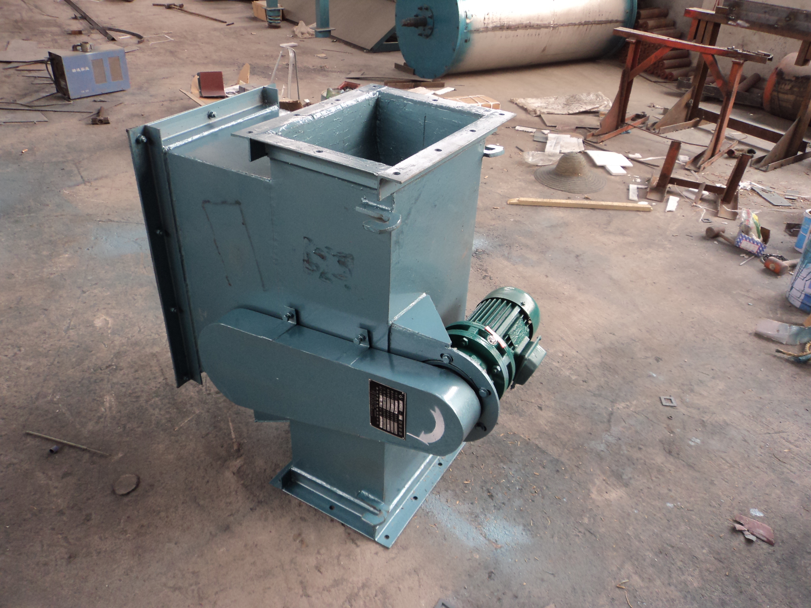 管道自卸除鐵器