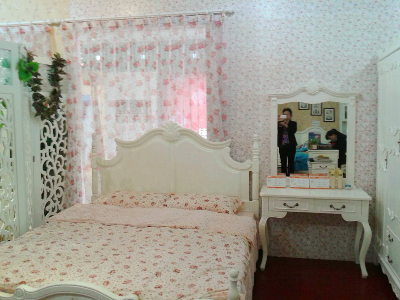 供應(yīng)北京家具定做