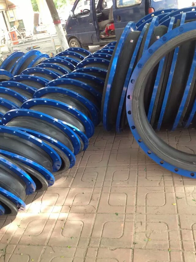 供應(yīng)法蘭式橡膠軟連接柔性橡膠接頭，橡膠軟接頭，可曲繞橡膠接頭，高壓橡膠接頭，橡膠減震器等
