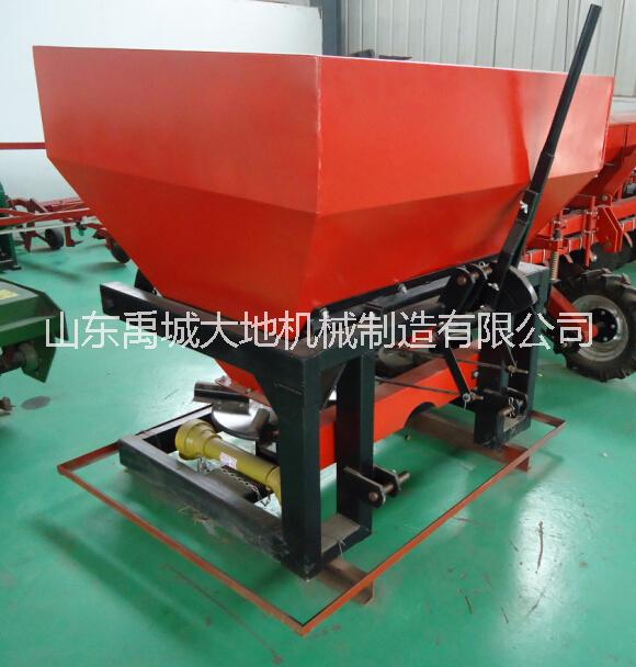 供應(yīng)雙圓盤(pán)撒肥機(jī)