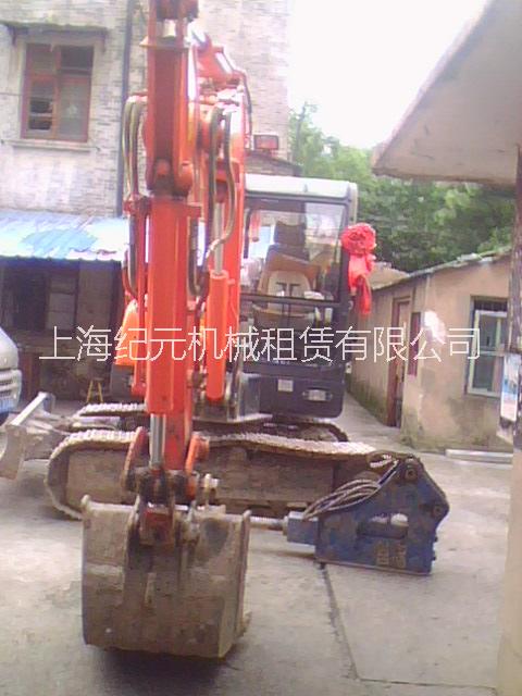 供應(yīng)上海寶山區(qū)江楊南路大宇55挖掘機(jī)出租帶破碎錘