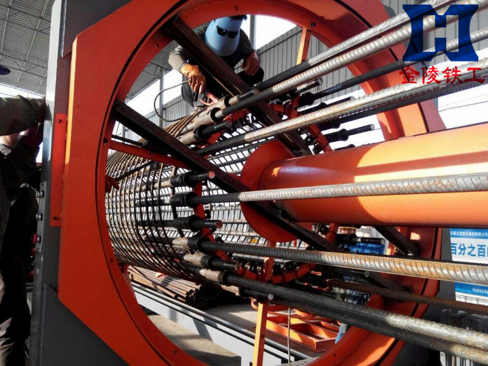 供應(yīng)舊金陵鐵工系列鋼筋籠成型機(jī)