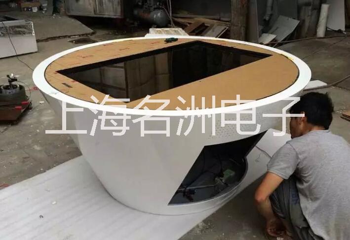 供應(yīng)上海徐匯區(qū)55寸觸摸屏租賃