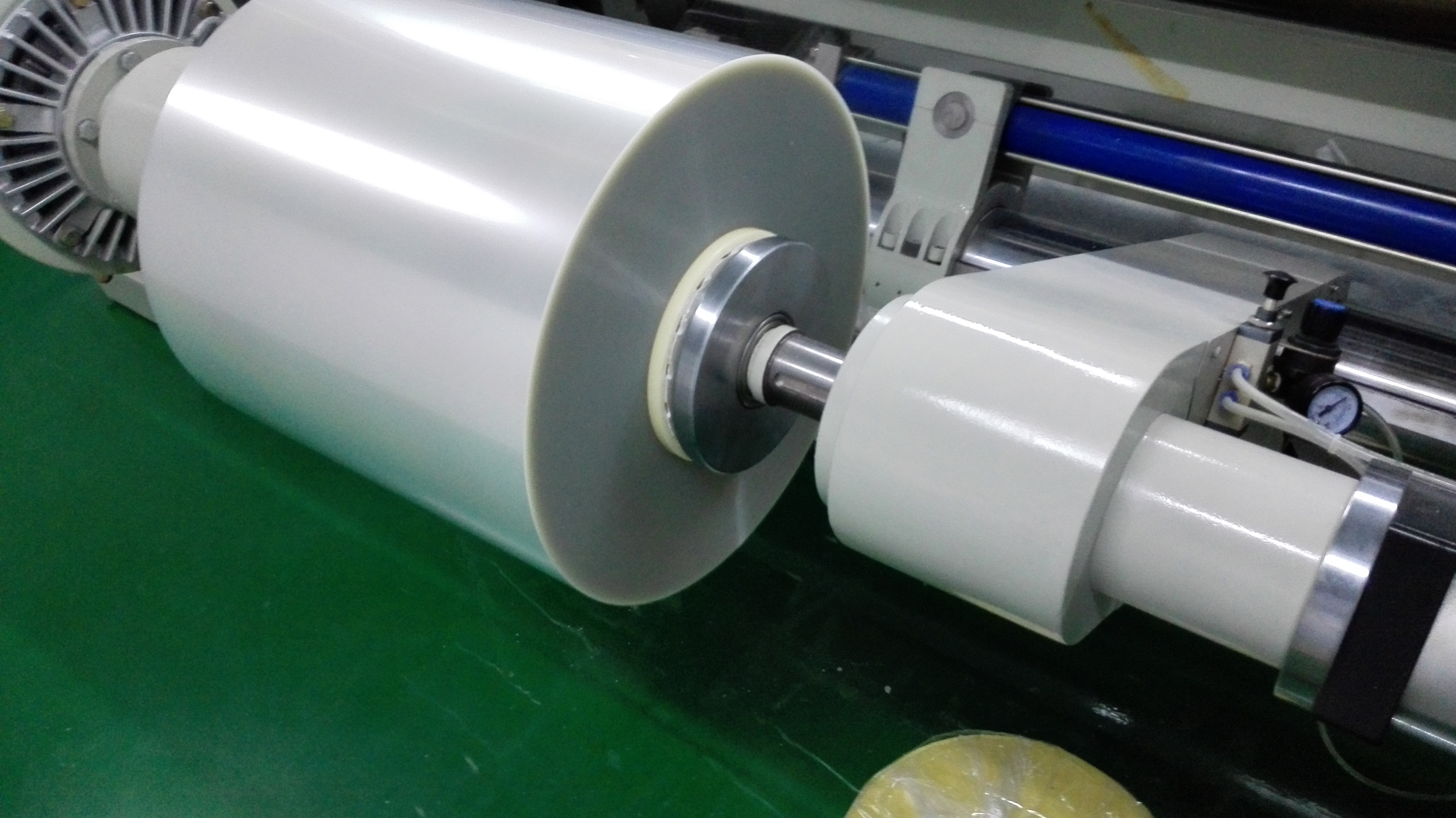 供應(yīng)PET離型薄膜/東莞大量銷售耐高溫PET離型膜/聚脂薄膜