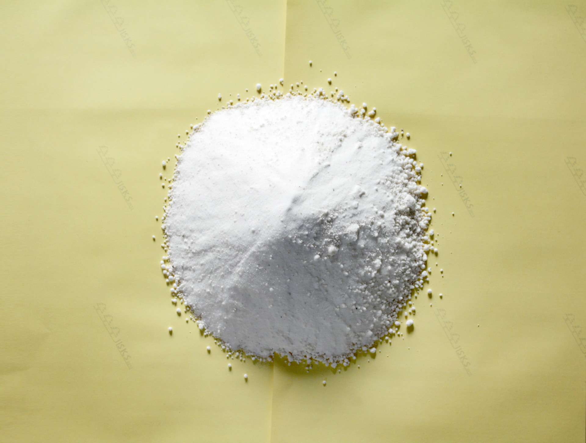 供應(yīng)山東水溶肥批發(fā)價(jià)格哪里便宜，生物肥批發(fā)，沖施肥供應(yīng)商，滴灌肥生產(chǎn)廠家，