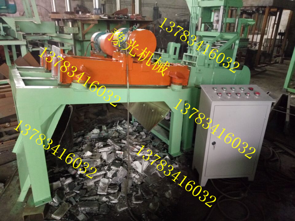 環(huán)保節(jié)能全自動電瓶拆解機廠家-豫光機械廠