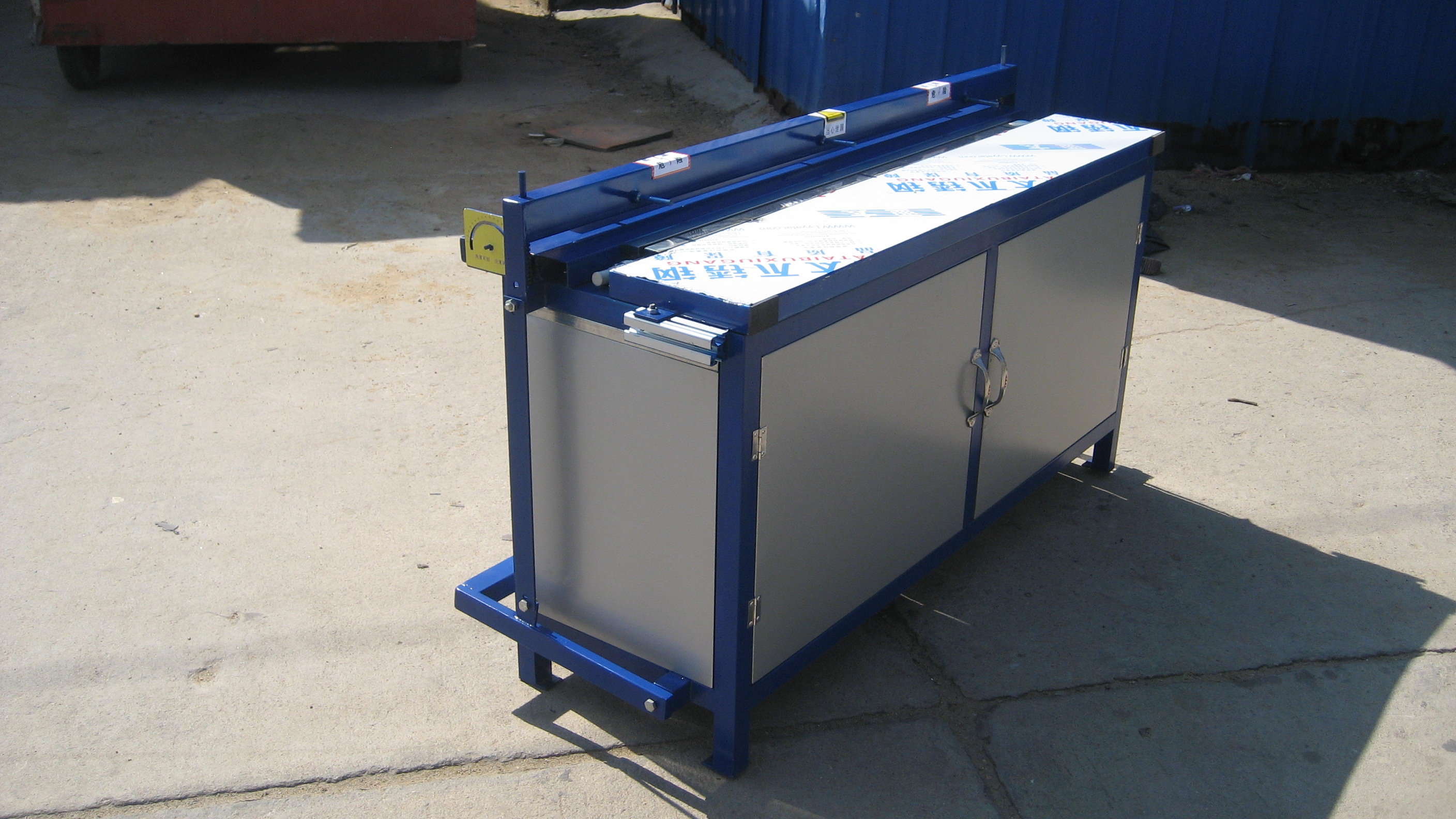 供應(yīng)公泰折彎機亞克力折彎機亞克力廣告熱彎折彎機 亞克力折彎機 亞克力熱彎機 亞克力折彎機 亞克力熱彎機