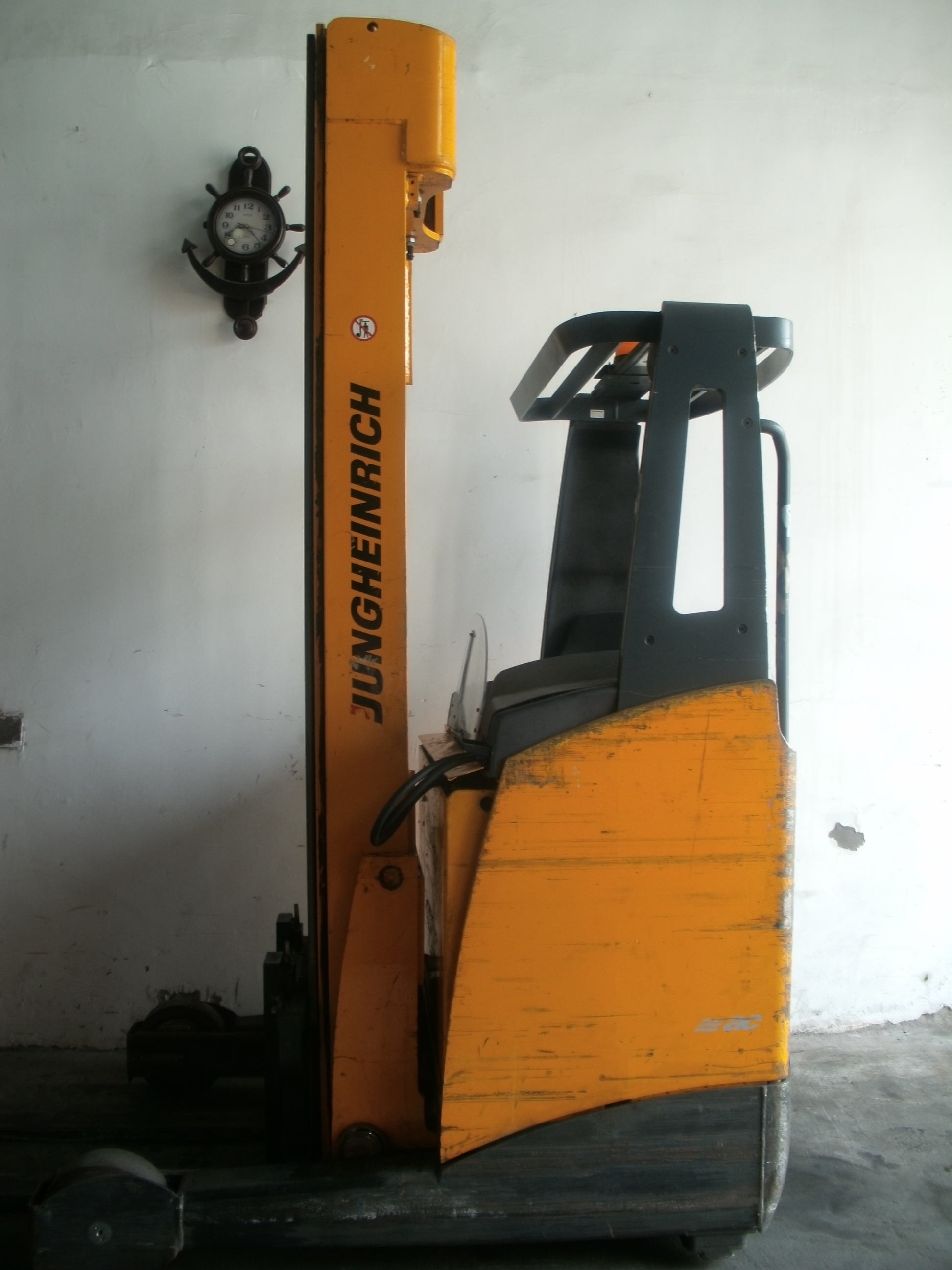 供應上海進口*力叉車維修,*力高位叉車維修