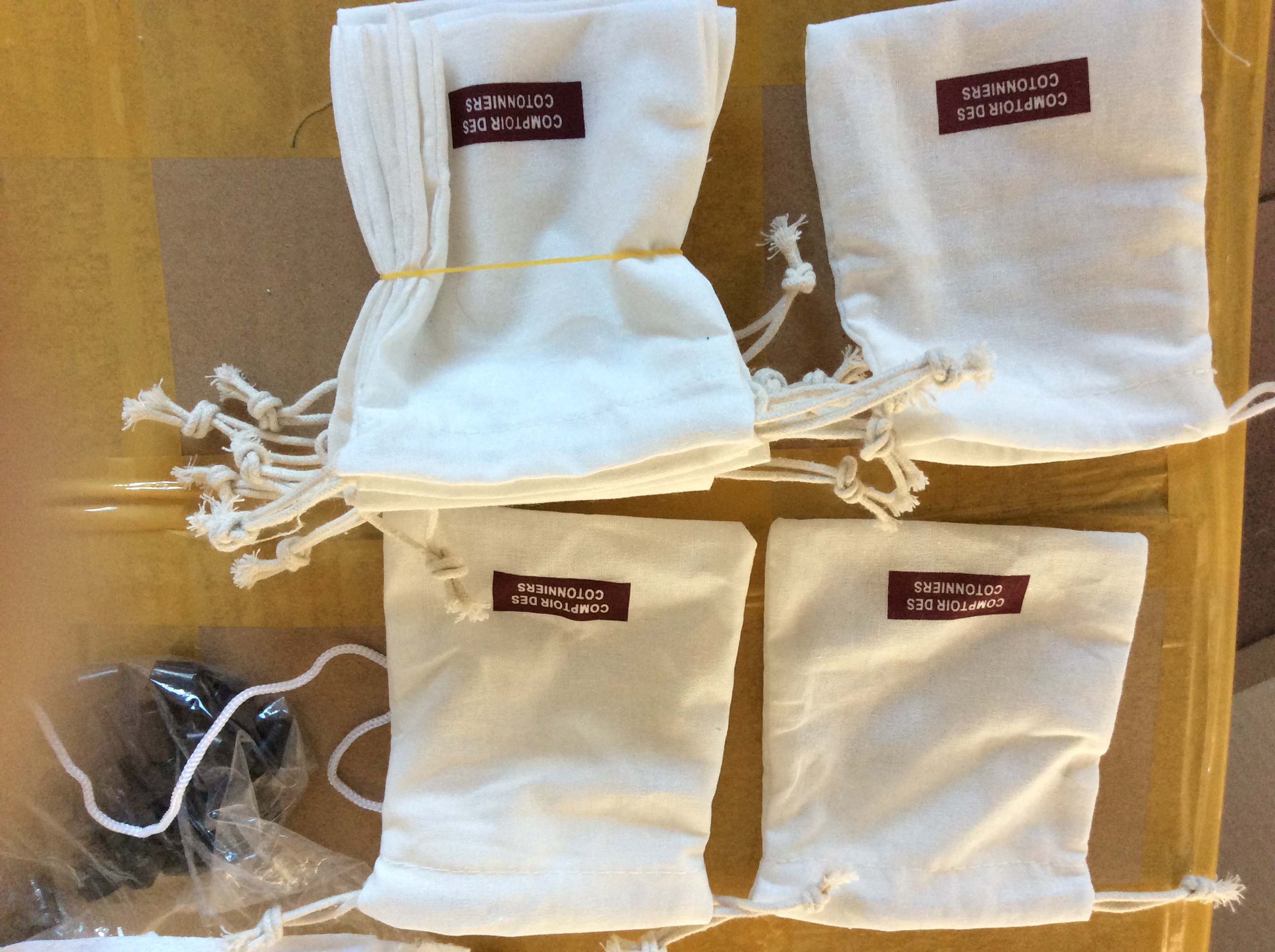 東莞雙邊抽繩麻布袋廠家直銷 東莞抽繩麻布袋報價 東莞麻布袋供應(yīng) 雙邊抽繩袋