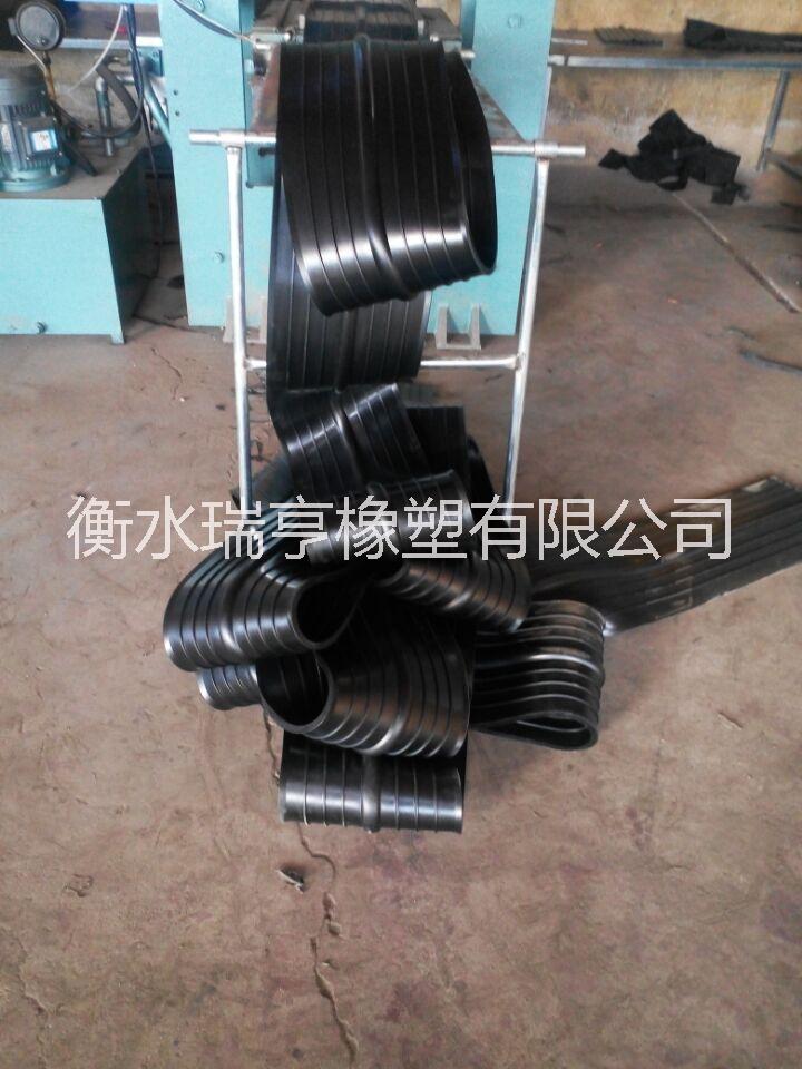 供應(yīng)背帖型橡膠止水帶定做批發(fā)