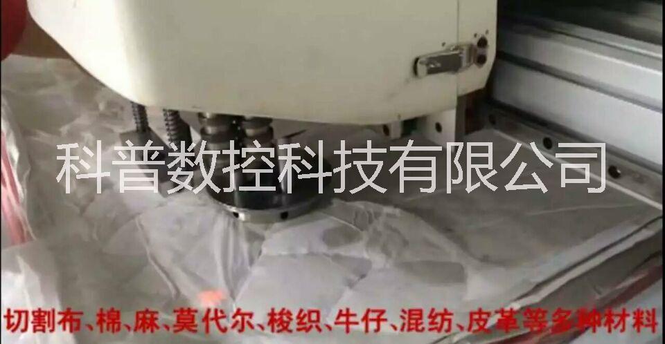 供應(yīng)常熟江陰無錫數(shù)控裁布機全自動裁床.數(shù)控裁布機.牛仔布料裁切機.裁布老師傅