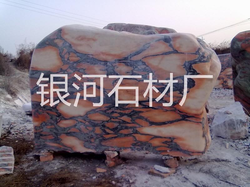 南陽(yáng)晚霞紅景石園林景觀價(jià)格