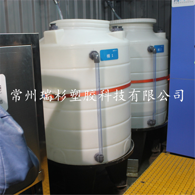 供應(yīng)0.3噸塑料儲罐 肥液罐 復配罐