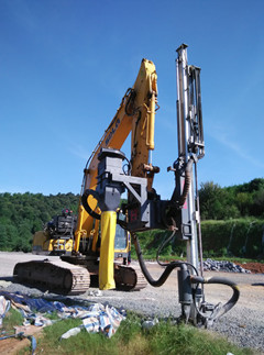 供應(yīng)礦山鉆機(jī)，液壓鑿巖機(jī)，液壓潛孔鉆，挖改潛孔鉆，液壓鑿巖機(jī)鉆孔速度一分鐘一米